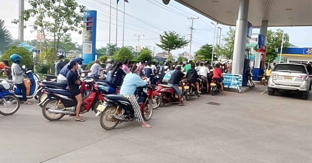 Laos Faces Fourth Consecutive Fuel Price Hike in June Amidst Inflation and KIP Depreciation