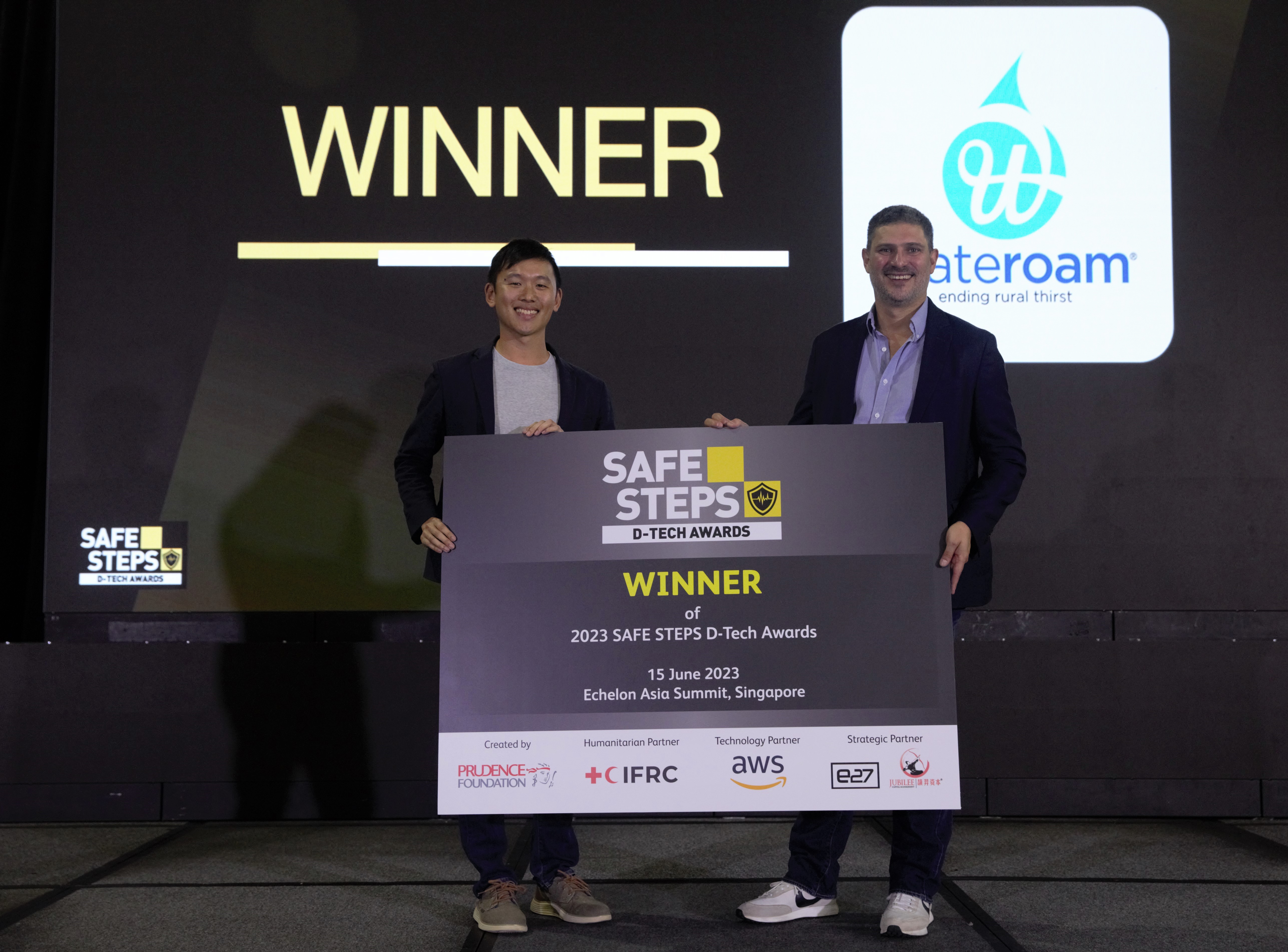 Photo 2_SAFE STEPS D-Tech Awards_Winner Wateroam