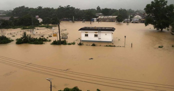 Flooding Creates Chaos in Vang Vieng District Following Heavy Rainfall
