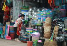 Inflation Drops Slightly, Worries Still Cloud Laos