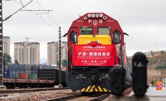 Freight Train Between Vientiane, Shanghai Officially Launched