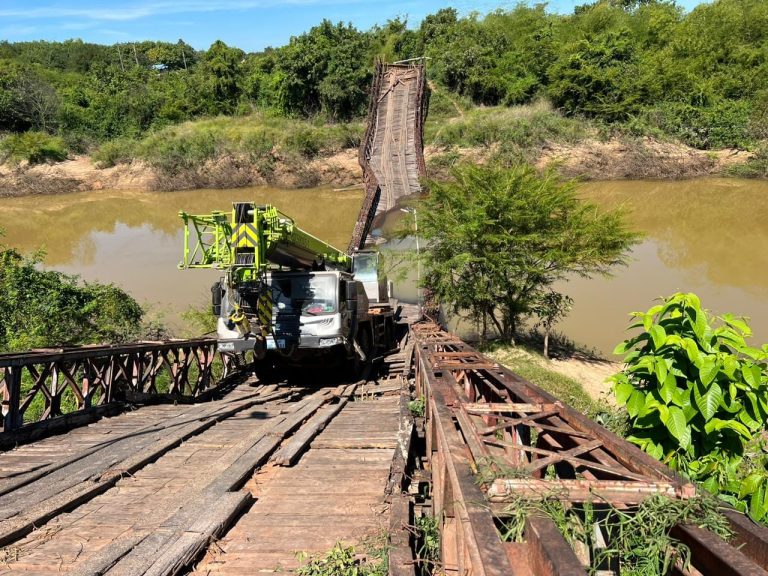 Bridge in Savannakhet Collapses under 42-ton Truck