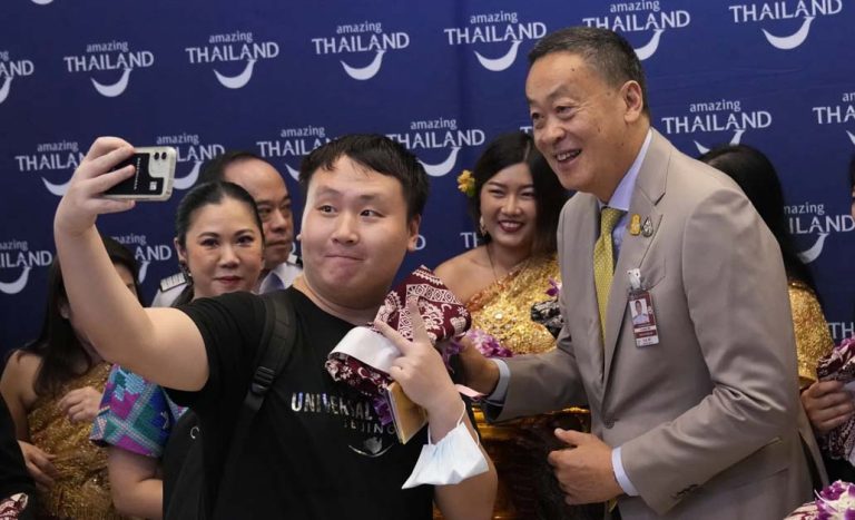 Thai Prime Minister Says Visa-Free Policy for Chinese Visitors to Be Made Permanent in March