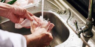 Study Reveals Risks of Washing Raw Poultry in Southeast Asian Homes