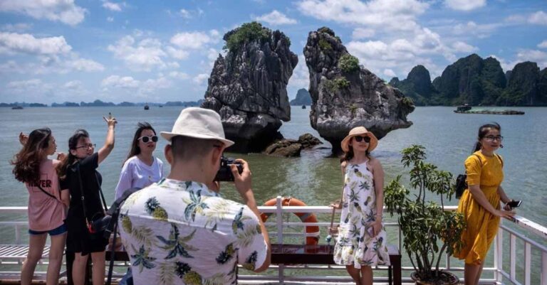 Vietnam, Thailand Ramp Up Efforts to Expand Visa Exemption Policies for Tourism Boost