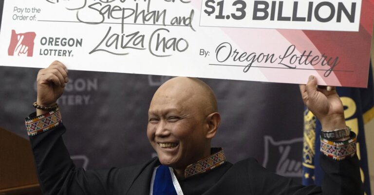 Winner of USD 1.3 Billion Powerball Jackpot is Immigrant From Laos