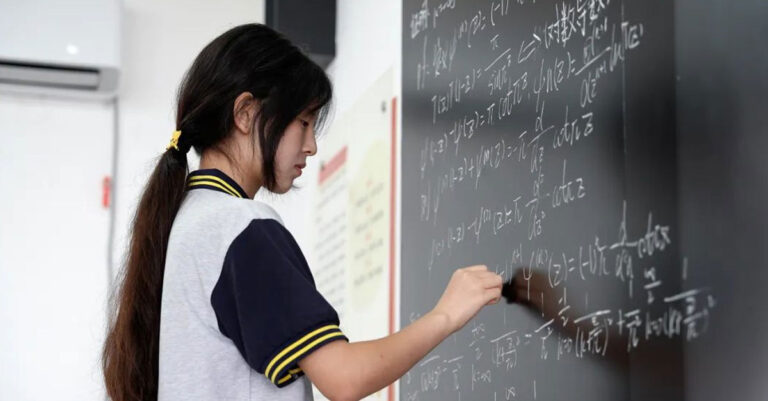 Chinese Girl Sparks Debate After Entering Global Math Contest Finals