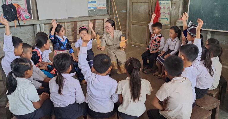 Laos, Australia Collaborate to Support Non-Lao Speaking Students