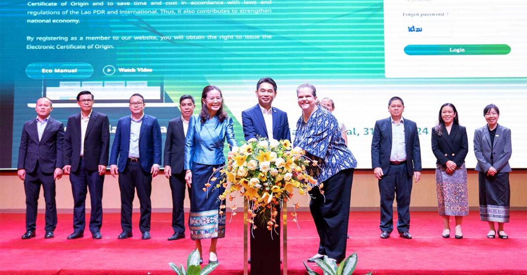 Laos Unveils Electronic Certificate of Origin Issuing System to Boost Trade