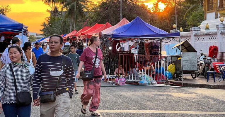 Laos Attracts 2.6 Million International Tourists in First Eight Months