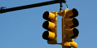 Broken Traffic Lights Continue to Plague Vientiane