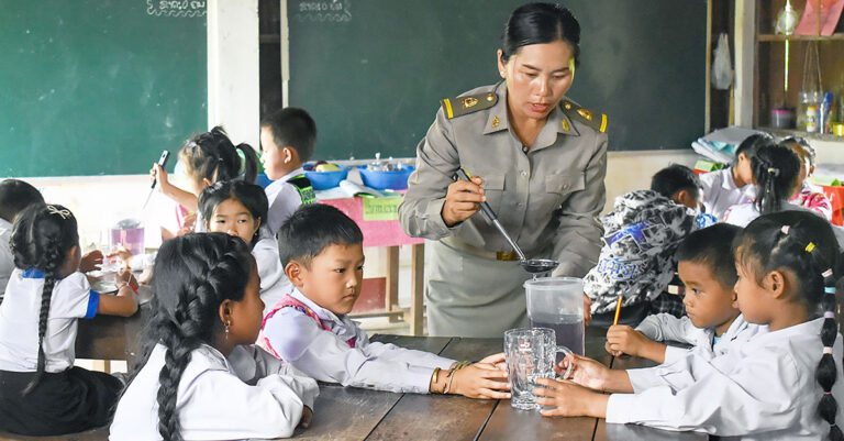 Australia, Laos Work Together to Improve Education Sector in Savannakhet.