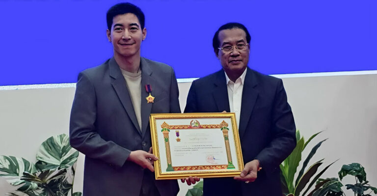 Thai Actor Honored with Labor Medal for Contributions to Khammouane Healthcare