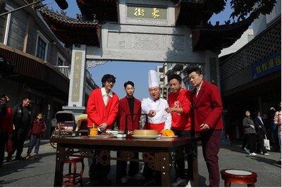 A photo of the interactive magic show "Welcome to Yunfu"