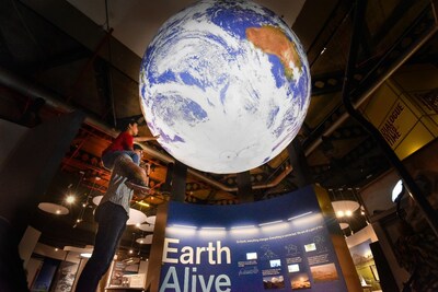 Earth Alive Exhibition