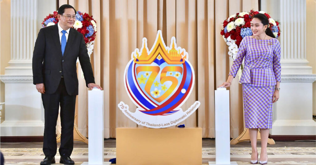 Lao Prime Minister Sonexay Siphandone and Thai Prime Minister Paetongtarn Shinawatra Unveiled the symbol of 75th anniversaries of diplomatic relationship Laos and Thai