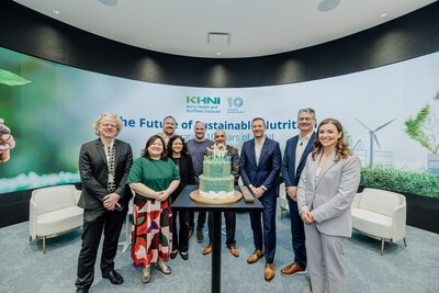 Kerry Group CEO Edmond Scanlon (second from right) and Peter Dillane, President & CEO of Kerry APMEA (first from left) with the Kerry team and industry experts at The Future of Sustainable Nutrition event