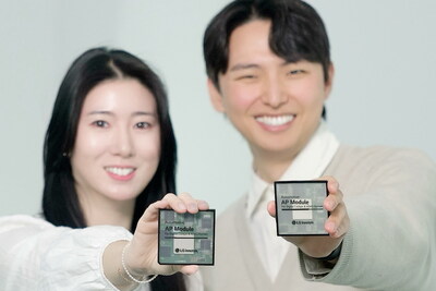 LG Innotek employees are showcasing the Automotive AP module