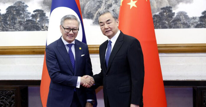 Lao, Chinese Foreign Ministers Discuss Closer Ties, Economic Cooperation Lao, Chinese Foreign Ministers Discuss Closer Ties, Economic Cooperation