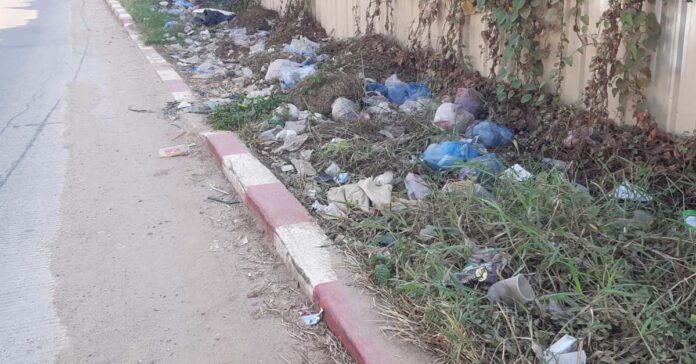 Plastic Waste Piles Up in Vientiane, Residents Demand Action Plastic Waste Piles Up in Vientiane, Residents Demand Action