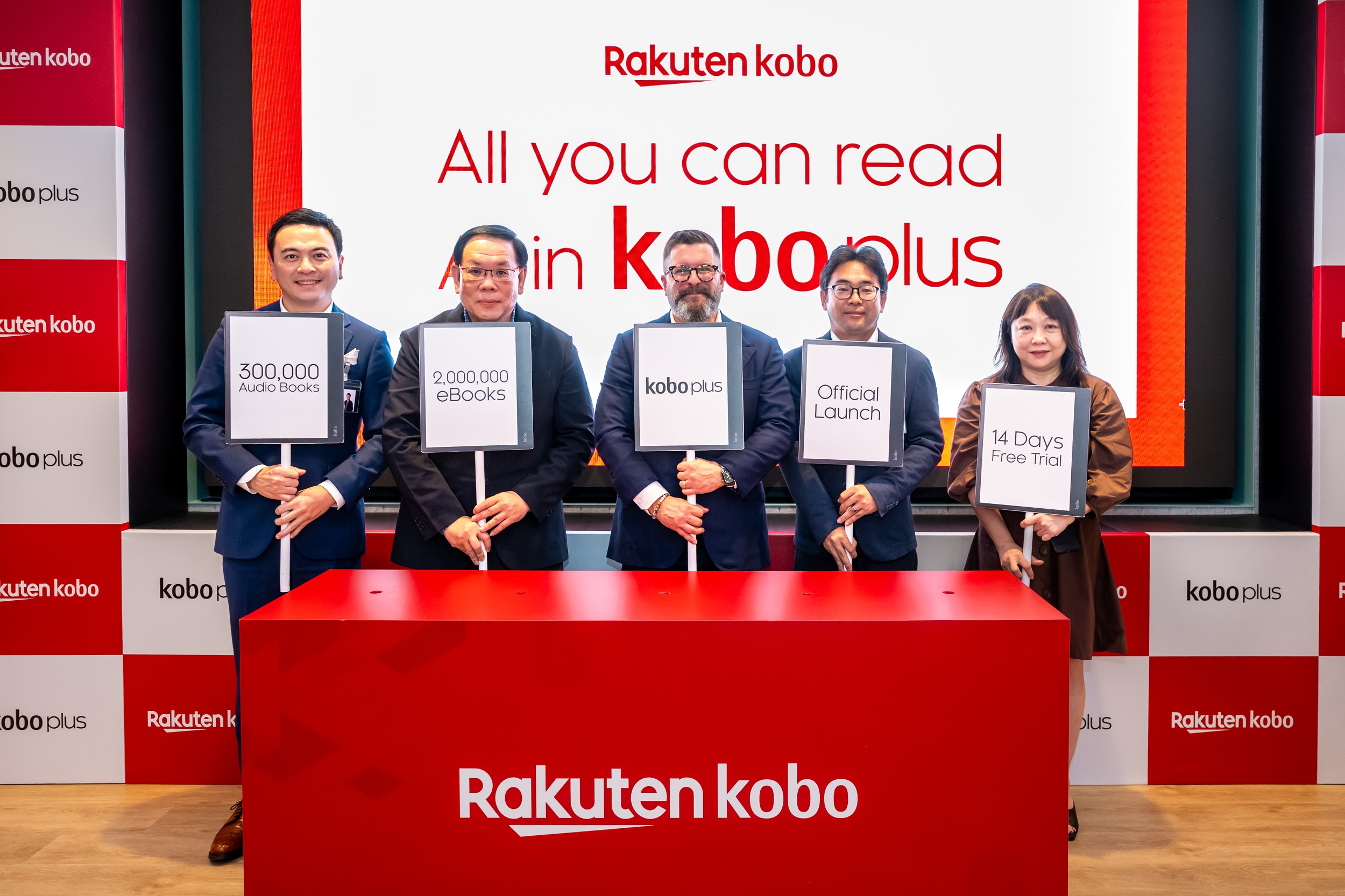 From left to right: Julian Chou, General Manager of Rakuten Kobo Asia, Denon Lim, President and Chief Editor of Lingzi Media, Michael Tamblyn, CEO of Rakuten Kobo, Hironori Shimada, Director of Rakuten Asia, and Maureen Ho, Chief Editor of Focus Publishing.