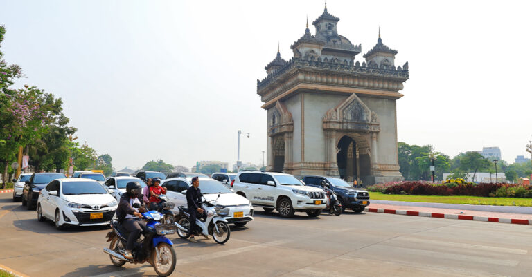 Traffic Jam at Patuxay Stupa