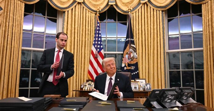 US Judge Orders Preliminary VOA Funding Restoration in Blow to Trump