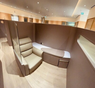 Private health screening pod