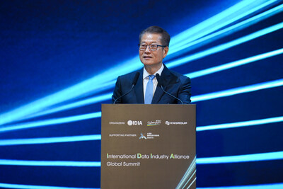 Mr. Paul Chan, the Financial Secretary of the Government of the Hong Kong Special Administrative Region, gave a welcome speech at the inaugural International Data Industry Alliance (IDIA) Global Summit
