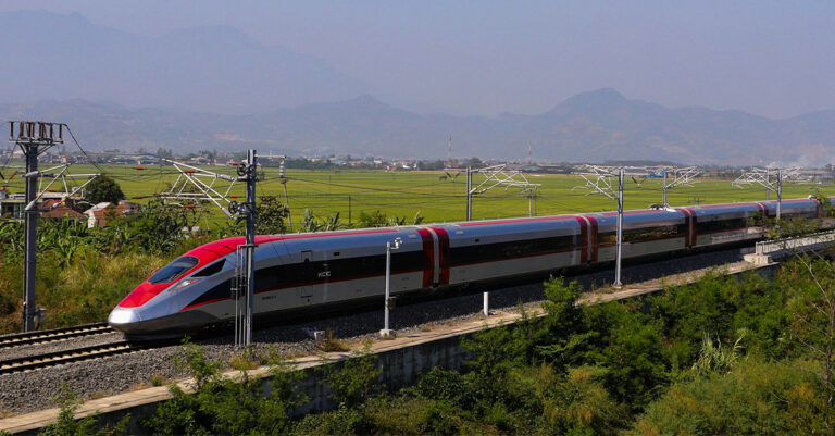 Vietnam’s Vingroup Eyes Multi-Million Dollar High-Speed Rail Project