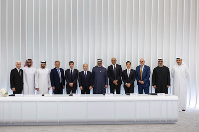From left to right: M. Edelman, G42; HH Sheikh Tahnoon bin Zayed Al Nahyan, National Security Adviser, Deputy Ruler of Abu Dhabi; HH Sheikh Hamdan bin Mohammed Al Maktoum, Crown Prince of Dubai, Deputy PM; J. Huang, NVIDIA; S. Altman, OpenAI; M. Son, SoftBank Group; HH Sheikh Mohamed bin Zayed Al Nahyan, UAE President; J. Patel, Cisco; P. Xiao, G42; M. Sicilia, Oracle; HH Sheikh Khaled bin Mohamed bin Zayed Al Nahyan, Crown Prince of Abu Dhabi; HE Khaldoon Al Mubarak, Mubadala Investment Co. From left to right: M. Edelman, G42; HH Sheikh Tahnoon bin Zayed Al Nahyan, National Security Adviser, Deputy Ruler of Abu Dhabi; HH Sheikh Hamdan bin Mohammed Al Maktoum, Crown Prince of Dubai, Deputy PM; J. Huang, NVIDIA; S. Altman, OpenAI; M. Son, SoftBank Group; HH Sheikh Mohamed bin Zayed Al Nahyan, UAE President; J. Patel, Cisco; P. Xiao, G42; M. Sicilia, Oracle; HH Sheikh Khaled bin Mohamed bin Zayed Al Nahyan, Crown Prince of Abu Dhabi; HE Khaldoon Al Mubarak, Mubadala Investment Co.