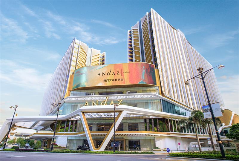 Andaz Macau triumphed among the “Best Hotels in Macau”, setting a new benchmark for luxury and service excellence.