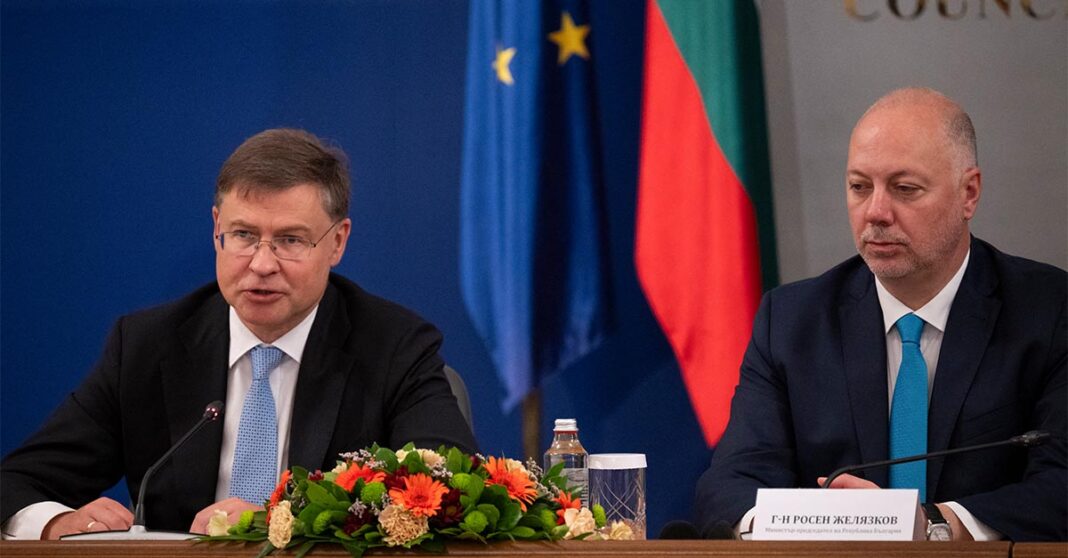 Bulgaria on Course to Become 21st EU Member to Adopt Euro