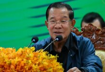 Cambodia’s Hun Sen Accuses Thai PM of ‘Insulting King