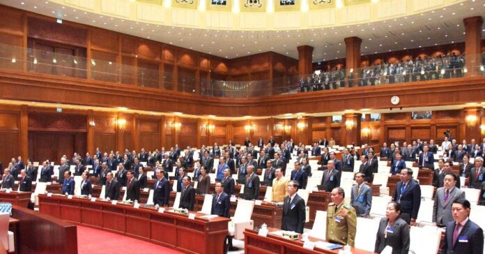 Laos Shakes Up Cabinet in Sweeping Reform, Names New Central Bank Chief