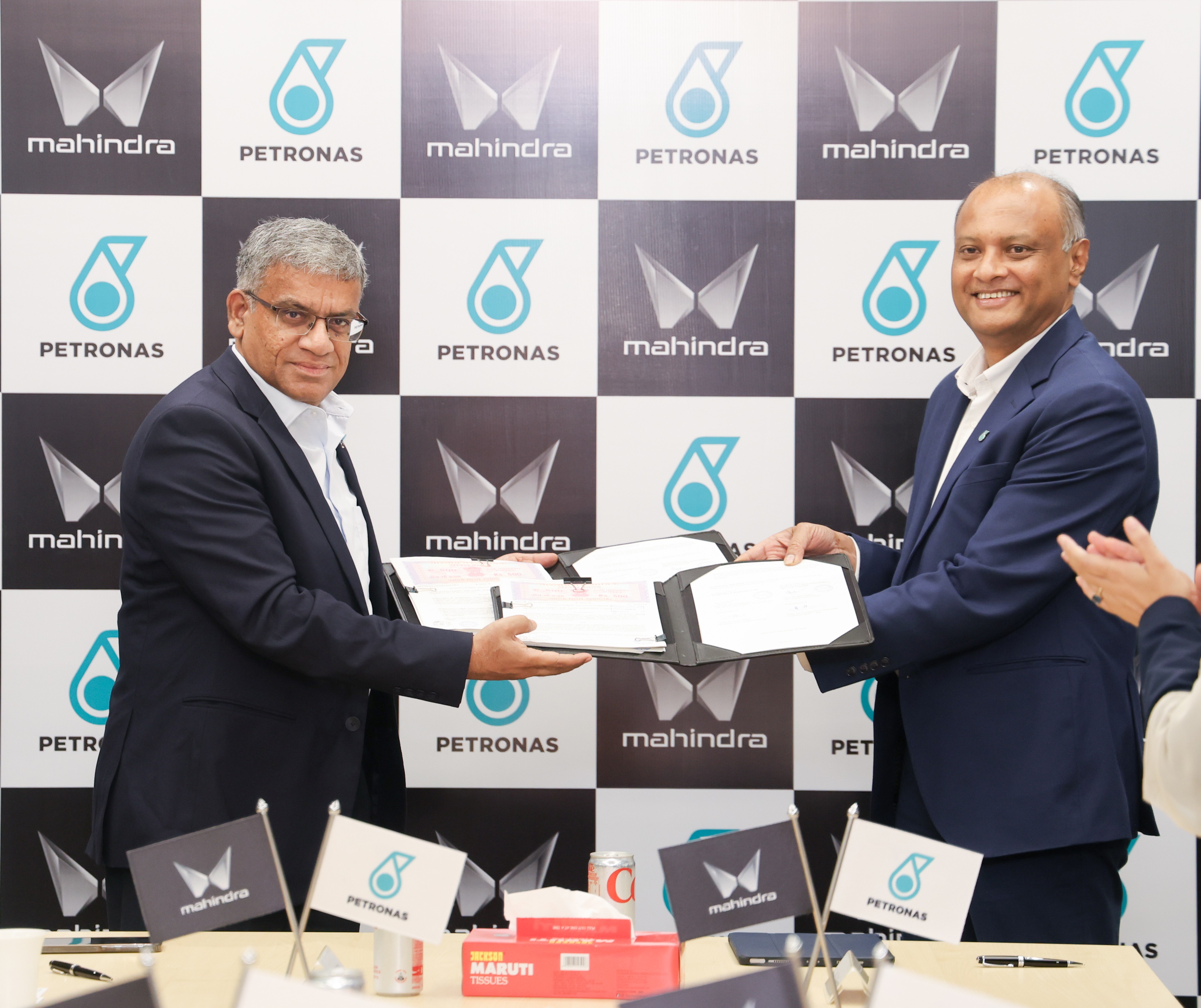 [From L-R] R. Veeraghavan, Senior Vice President Strategic Sourcing, Mahindra & Mahindra Ltd.; and Binu Chandy, Chief Executive Officer of PETRONAS Lubricants India Pvt. Ltd at the signing ceremony.​