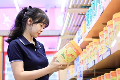 Vinamilk Optimum with 6 HMOs is trusted by the consumers as soon as it is launched