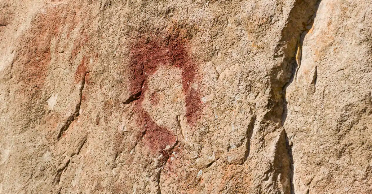 “Hidden Hands” Cave in Laos Reveals Prehistoric Art