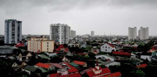 Vietnam to Evacuate 300,000 as Typhoon Kajiki Nears