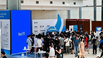 The HTX booth at GM Vietnam 2025 drew a continuous crowd, creating a hub for networking and collaboration.
