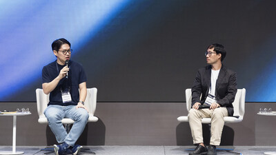 SK Networks' President & COO Sunghwan Choi and Upstage CEO Sung Kim engaging in a dialogue on ‘The Future of Sovereign AI.’