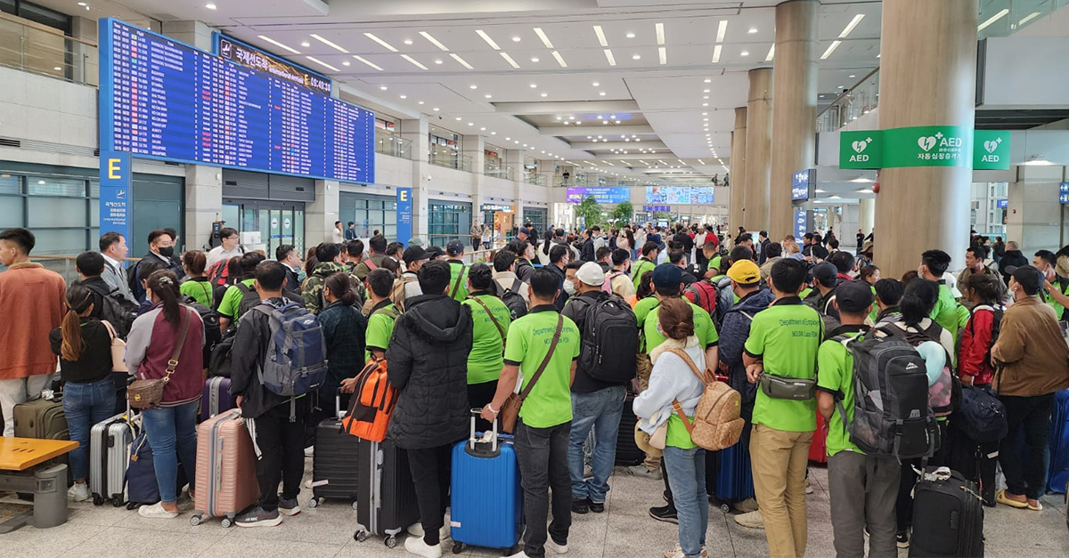 Lao Overseas Workers Send Home USD 29 Million in First Half of 2025