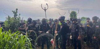 Thai Forces Fire Tear Gas in Border Stand-off With Cambodians