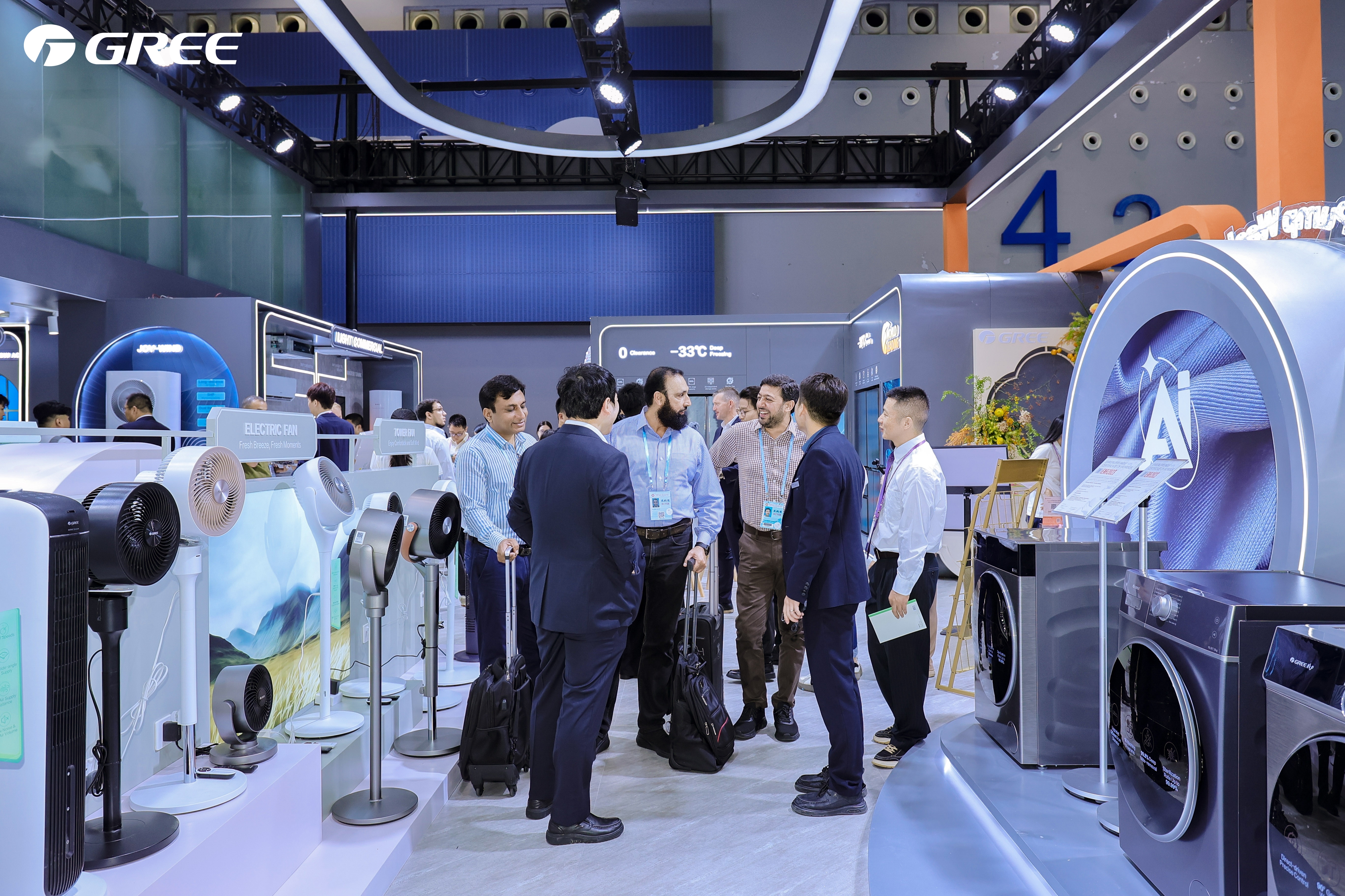 Overseas Buyers at Gree's Booth