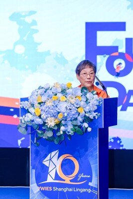 Dr Betty Chan Po-king, CEO & School Supervisor of Yew Chung Yew Wah Education Network, delivered an opening speech at the 10th anniversary celebration of YWIES Shanghai Lingang.