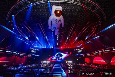 At the center of the venue, a striking astronaut installation symbolized how HTX DAO and TRON are steering Web3 into a new "boundless" era.