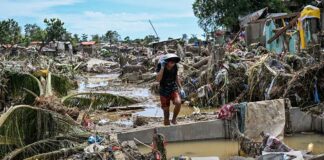Philippine Death Toll Tops 140 as Typhoon Heads Towards Vietnam