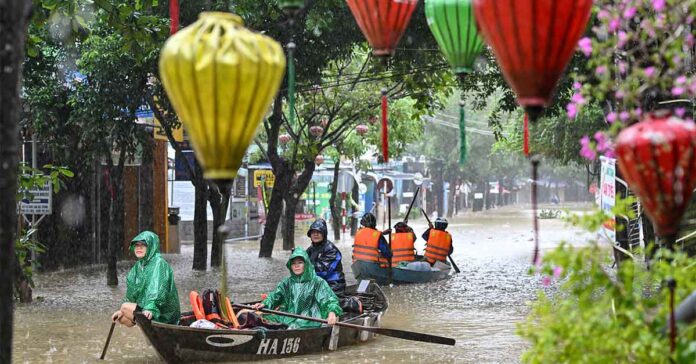 Vietnam Flood Death Toll Rises to 35 Vietnam Flood Death Toll Rises to 35