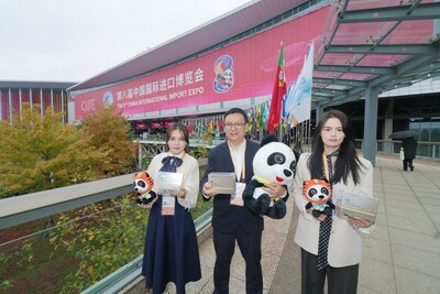 A Global Launch,the POGMENT-infused “Smartender® Bouncy Bar” premiered at the 8th CIIE. A Global Launch,the POGMENT-infused “Smartender® Bouncy Bar” premiered at the 8th CIIE.