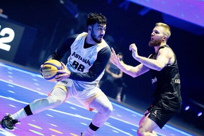 Phygital athletes competing in the phygital side of Phygital Basketball Phygital athletes competing in the phygital side of Phygital Basketball
